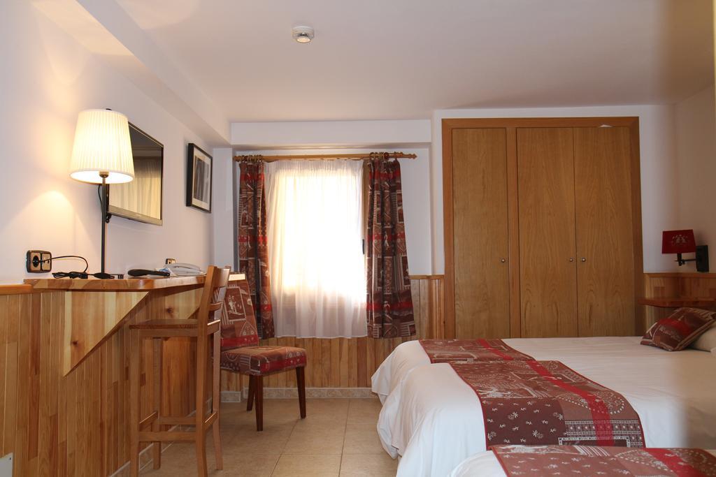 Hotel Bruxelles Soldeu Bagian luar foto